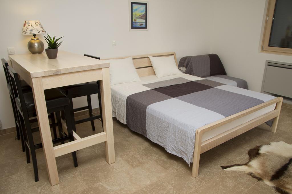 Apartments Brezanin Сутоморе Экстерьер фото