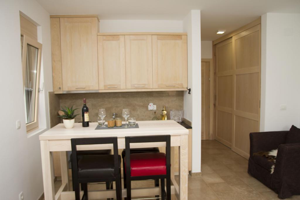 Apartments Brezanin Сутоморе Экстерьер фото