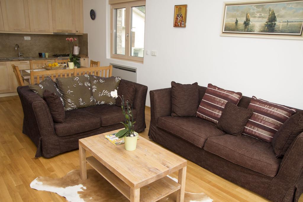 Apartments Brezanin Сутоморе Экстерьер фото